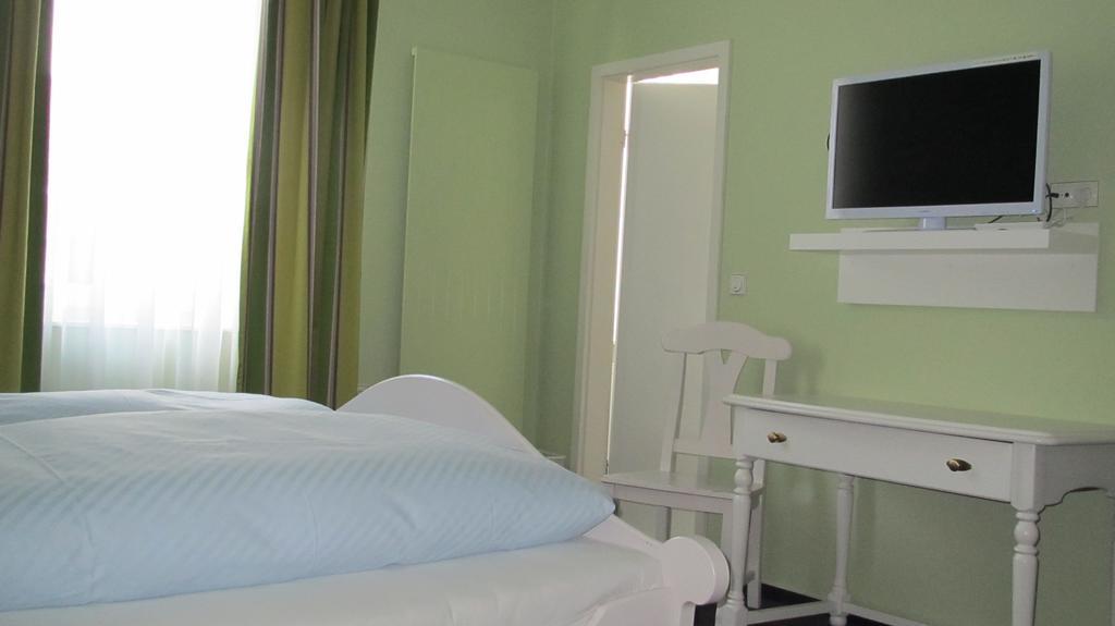 Hotel Alleeschloesschen Bad Wildungen Habitación foto